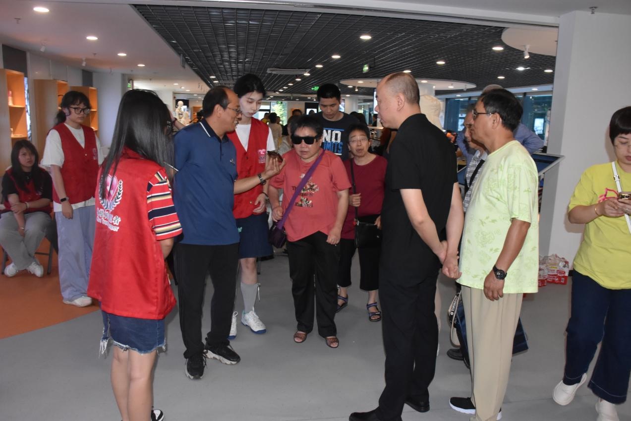 省第三十次全国爱眼日宣传教育活动在福州举办瓦力游戏科技助视辅具赋能共享美好生活福建(图3)